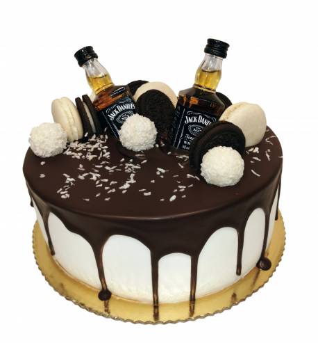 Drip cake z buteleczkami